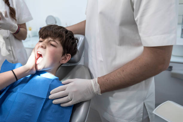 Best Emergency Tooth Extraction in Wolf Lake, MI